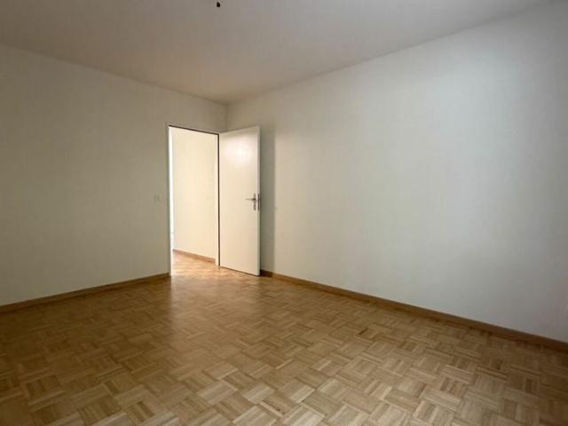 Renovierte 3.5 Zimmer Wohnung mit privatem Sitzplatz