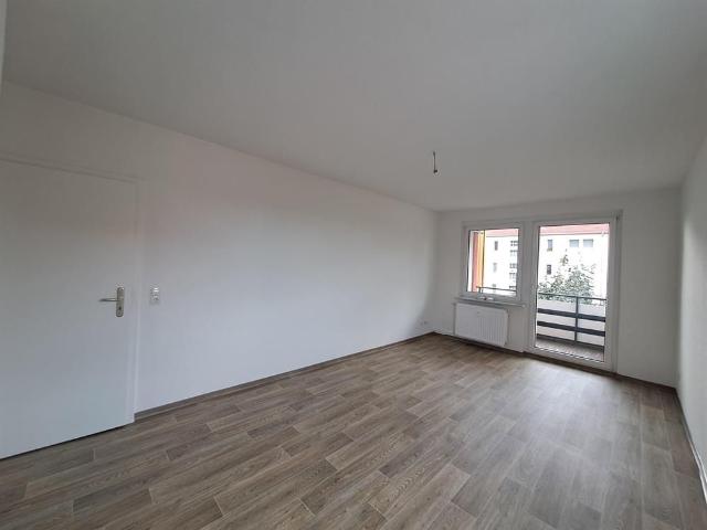 Renovierte 3 Raum Wohnung nahe dem Krankenhaus!
