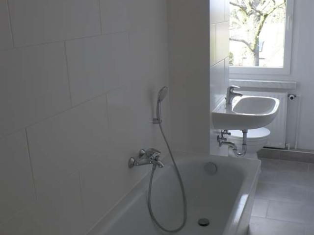 Renovierte 3 RW in ruhiger Lage mit Balkon!