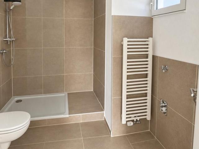 Renovierte 3 Zimmer Dachgeschosswohnung