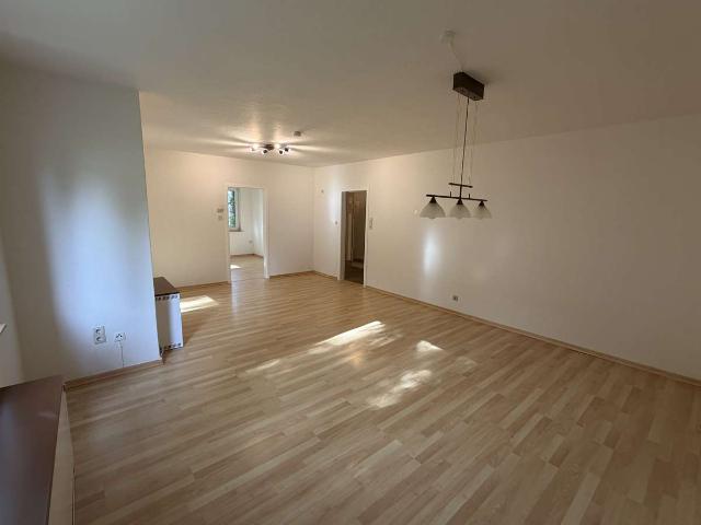Renovierte 3 Zimmer Wohnung im Gartenstadt Süd