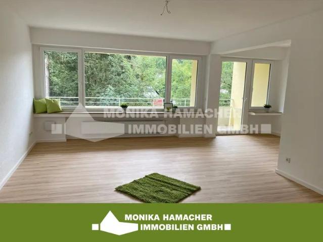 Renovierte 3 Zimmer Wohnung im Herzen von Bergisch Gladbach