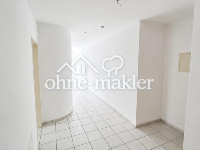 Renovierte 3 Zimmer Wohnung mit offenem Wohnkonzept, Weitblick und Garage