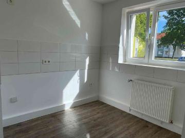 Renovierte 3 Zimmer Wohnung mit Balkon