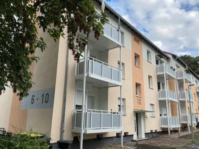 Renovierte 3 Zimmer Wohnung mit Balkon