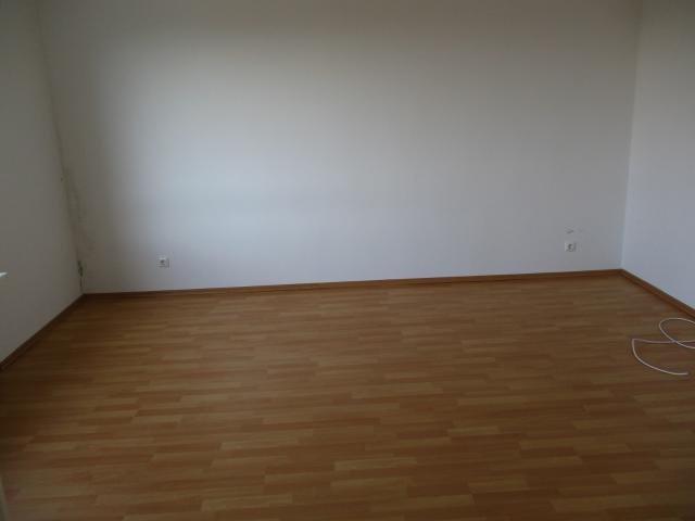Renovierte 3 Zimmer Wohnung mit Balkon
