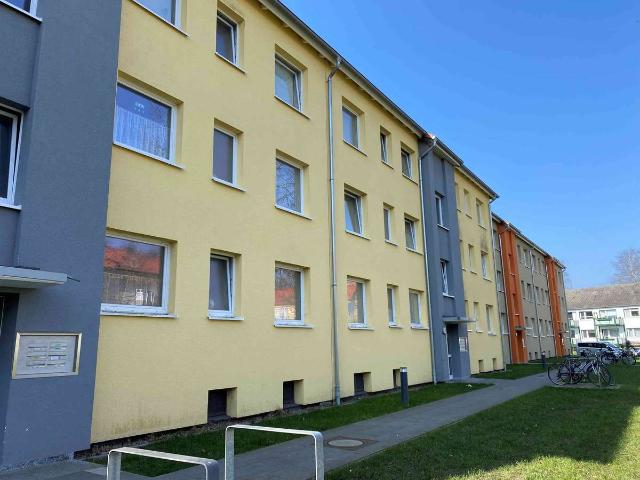 Renovierte 3 Zimmer Wohnung mit Balkon