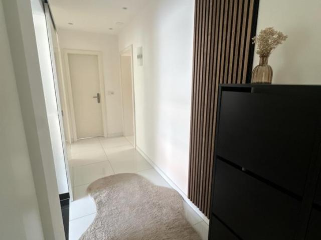 Renovierte 3 Zimmer Wohnung mit Balkon