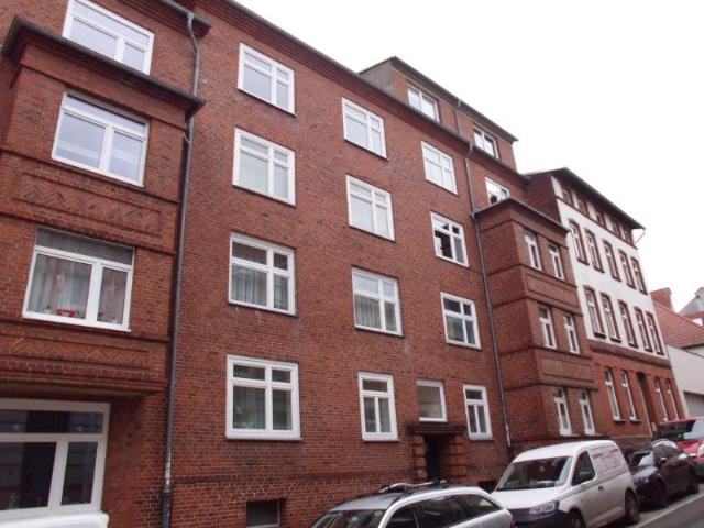 Renovierte 3 Zimmer Wohnung mit Balkon, Landreiterstraße in 19055 Schwerin