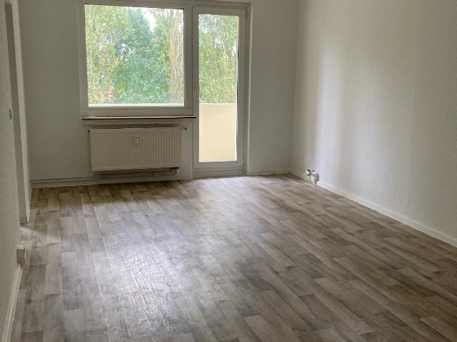 Renovierte 3 Zimmer Wohnung mit Blick ins Grüne!