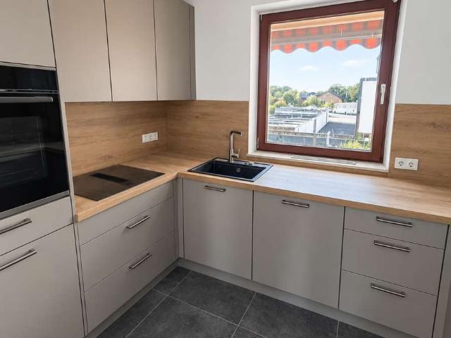 Renovierte 3 Zimmer Wohnung mit Einbauküche und zwei Balkonen – ab 01.11.2026
