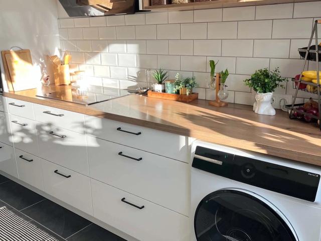 Renovierte 3 Zimmer Wohnung mit Garage im Zentrum Provisionsfrei