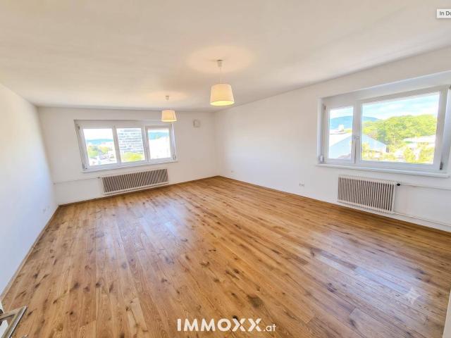 Renovierte 3 Zimmer Wohnung mit Schlossbergblick in Graz/Jakomini