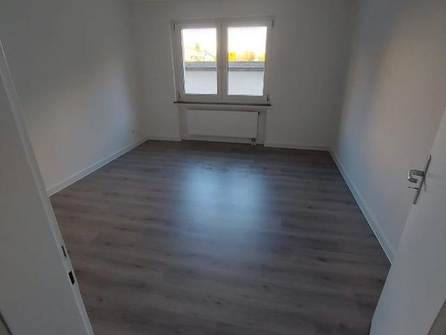 Renovierte 3 Zimmer Wohnung zu vermieten