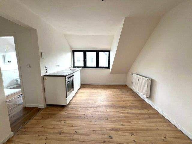 renovierte 3 ZKB Dachstudio Wohnung St. Ingbert Süd Erstbezug!