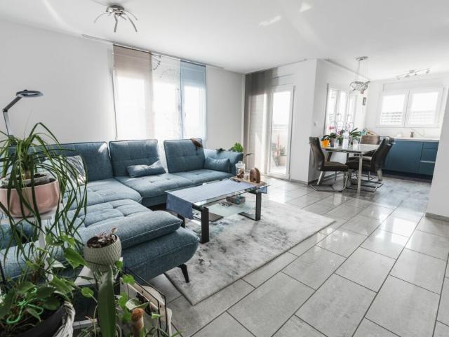renovierte 4.5 Zimmer Wohnung an zentraler Wohnlage