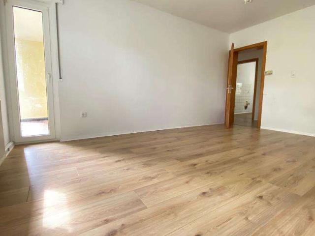Renovierte 4 Zimmer Wohnung
