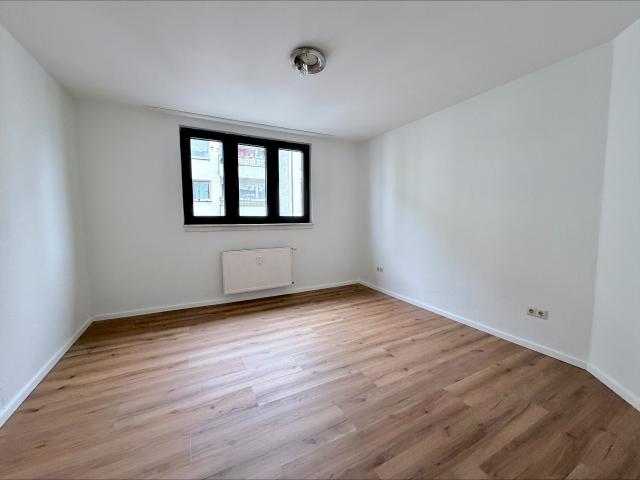 Renovierte 4 Zimmer Wohnung in zentraler Offenbacher Lage