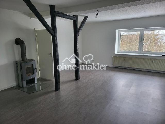 renovierte 4 Zimmer Wohnung mit Garten