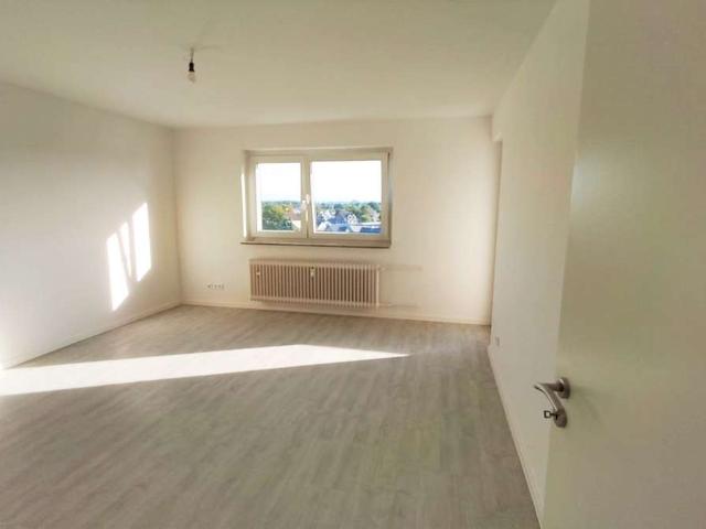 Renovierte 4 Zimmerwohnung mit Balkon in Dormagen