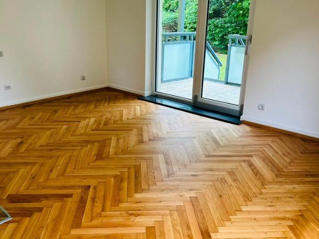 Renovierte 4 Zimmerwohnung mit Balkon und Garten im Frauenland