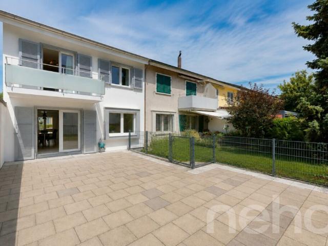 Renoviertes 4.5 Z'Reiheneckhaus an zentraler und dennoch ruhiger Lage