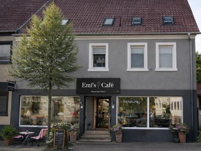 Renoviertes Wohn und Geschäftshaus in Niederwürzbach
