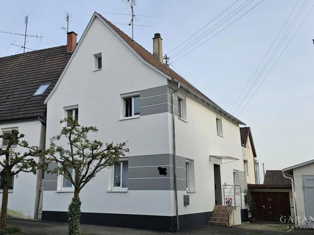 Renoviertes Einfamilienhaus in zentraler Lage
