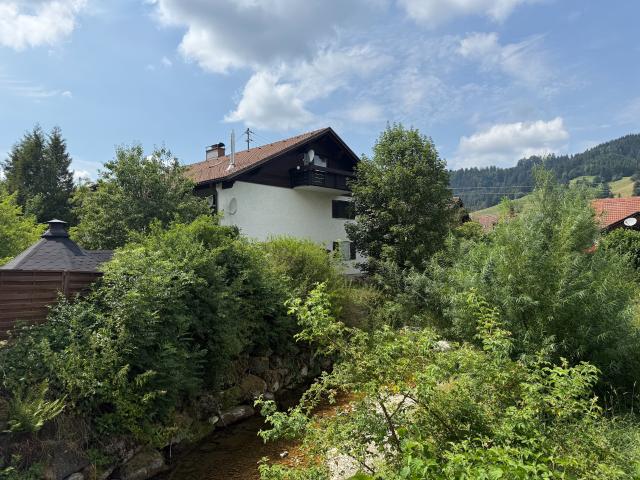 Renoviertes, gepflegtes 1,5 Zimmer Appartement Nr.5 mit Balkon in Weitnau Wengen