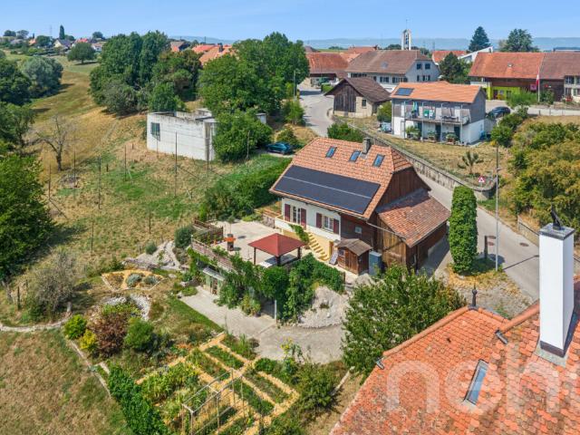 Renoviertes Haus mit Garten, Teich und ungehinderter Sicht 5 Minuten von Avenches entfernt