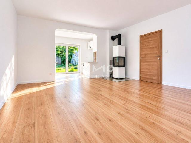 Renoviertes 4 Zimmer Einfamilienhaus mit ruhigem Garten, Dachterrasse & Ausbaureserve