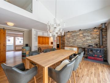 Renoviertes Maisonette Zuhause mit Seeblick!