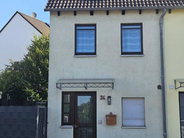 Renoviertes Reiheneckhaus in zentraler Lage von Haan mit Garage
