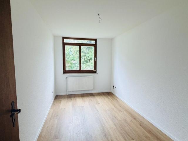 Renoviertes Reihenendhaus in grüner Oase in Essen Gerschede, mit Garten und Garage