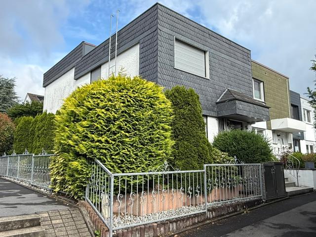 Renoviertes Reihenhaus für 4 Personen mit ca. 132,02m² in Dortmund Aplerbeck zu vermieten