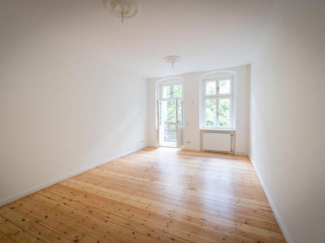 Renovierter Altbau, provisions & bezugsfrei, Bieterverfahren