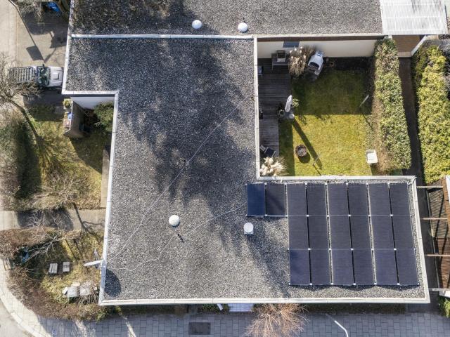 Renovierter Bungalow mit Photovoltaik, ruhige Lage, in 2 Einheiten teilbar