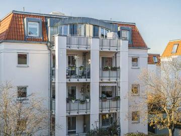 Renovierung 2026 | 4,5 Zimmer Wohnung mit Aufzug & Tiefgarage – Wohnen mit Elbcharme| Provisionsfrei