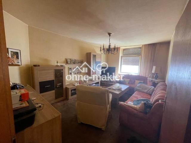 Renovierungsbedürftige, gut geschnittene 3 Zimmer Wohnung günstig an Selbstrenovierer zu vermieten