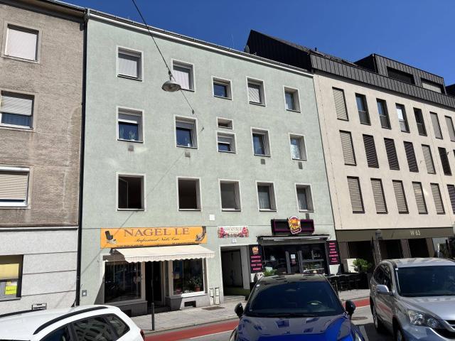 Renovierungsbedürftige Wohnung nahe Unionkreuzung