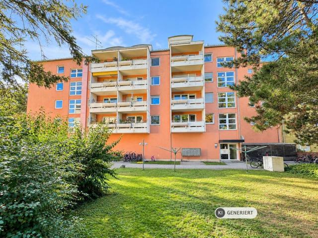 Renovierungsbedürftige 1 Zimmer Wohnung mit sonnigem West Balkon, in direkter U Bahn Nähe