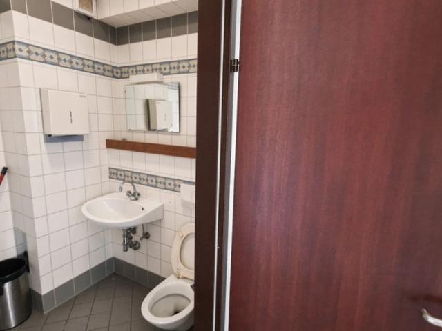 Renovierungsbedürftige 2 Zimmer Neubauwohnung mit Balkon im1 Liftstock