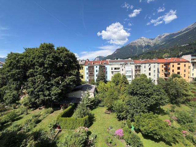 Renovierungsbedürftige 2 Zimmer Wohnung in toller Lage von Saggen!