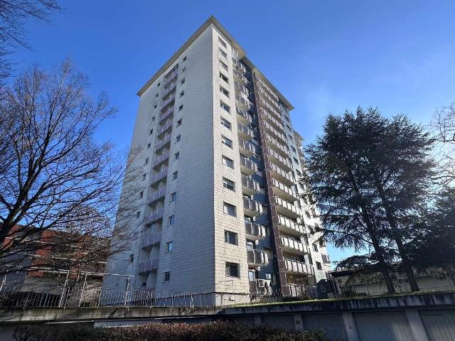 Renovierungsbedürftige 3 Zi. OG ETW mit tollem Blick in Stuttgart Rot