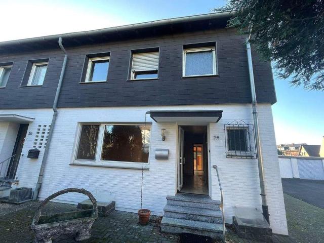 Renovierungsbedürftiges EFH in ruhiger Lage von MG Bettrath