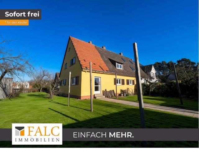 Renovierungsbedürftiges Einfamilienhaus mit großem Grundstück – Nürnberg