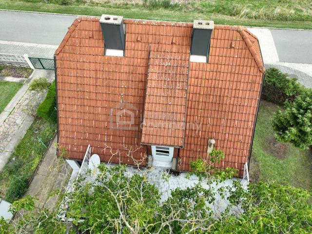 Renovierungsbedürftiges Haus mit Grünblick in Trautmannsdorf/Leitha zu verkaufen!
