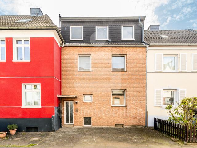 Vielseitiges Zweifamilienhaus in Siegburg Zange ca. 145 m² Wohnfläche mit Potenzial