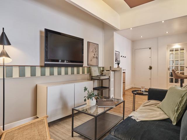 Renri 2 bedrooms in Tour Eiffel