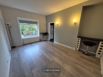 Renshaw Drive, Glasgow G52, 3 bed flat to rent, £895 pcm | PrimeLocation